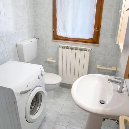 Ground-floor Haven Just 350mt From The Apartman Eraclea Mare